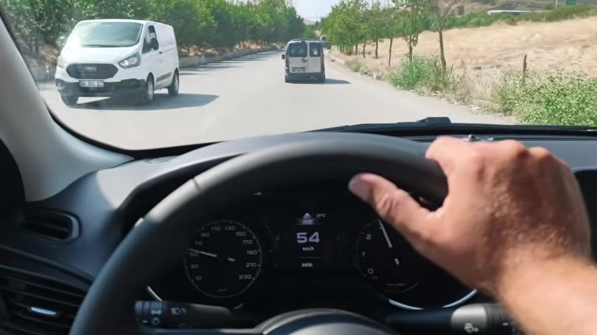 1 Milyon TL Bütçeyle İkinci El Fiat Egea mı, Yoksa Eski Model Corolla veya Civic mi Alınmalı?