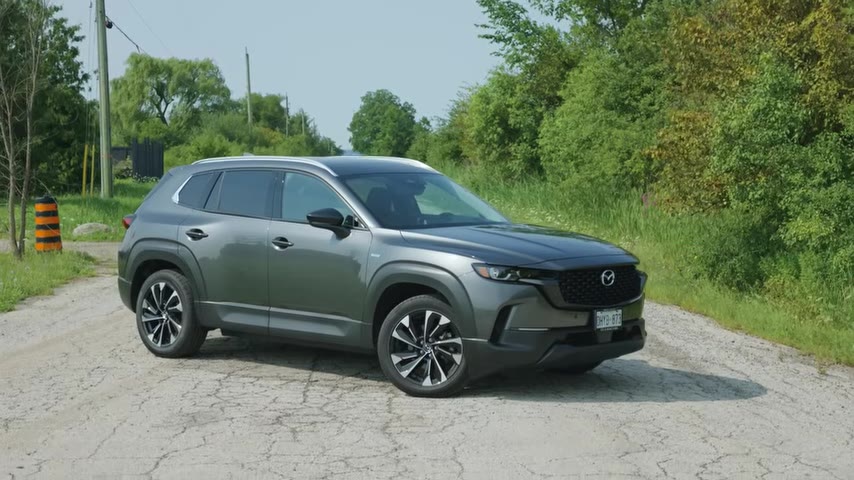 Önceki Mazda CX-5 modellerine kıyasla, CX-50 Hibrit'in yakıt