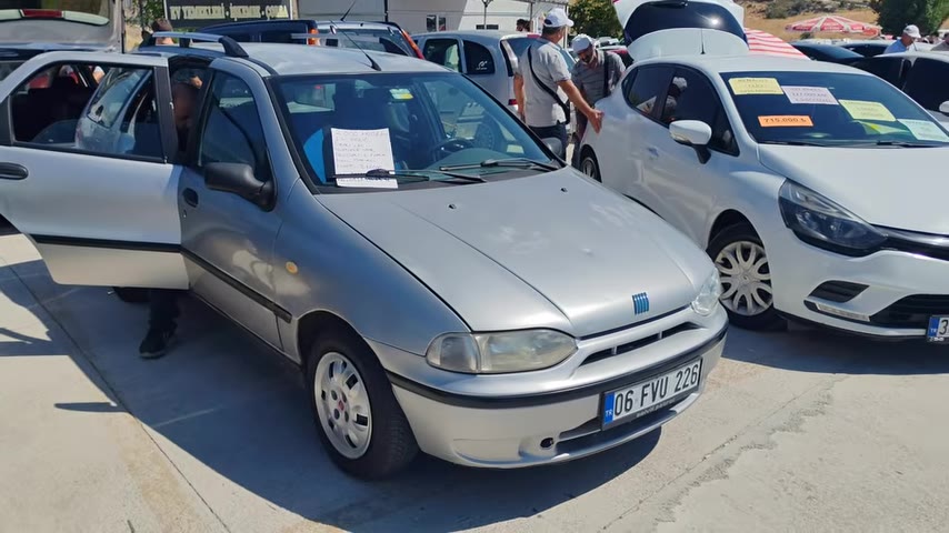 Ancak bu modellerde göğüs çatlaması gibi kronik sorunlar