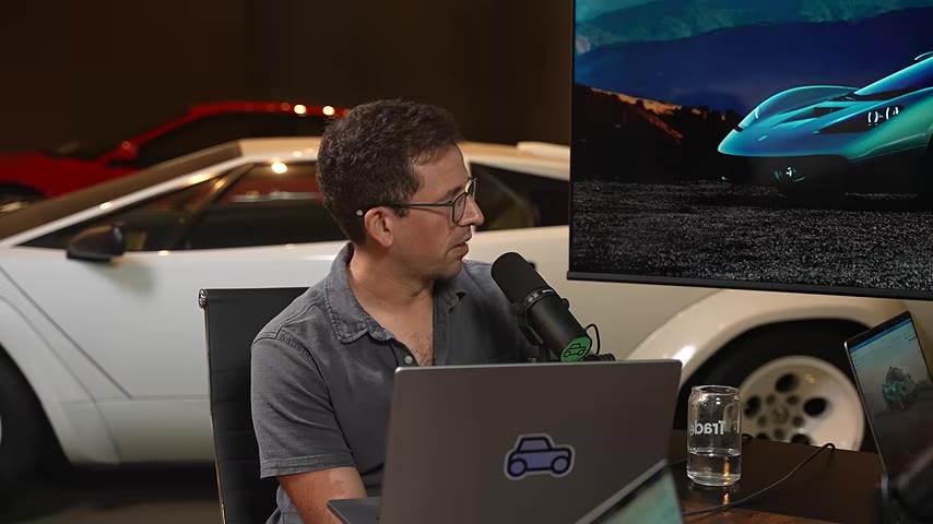 Sektör uzmanları, bu tür satışların Ferrari için olumlu bir imaj