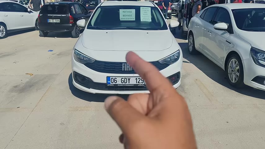 E150 kasanın iç mekanı oldukça geniş olup, birçok D segmenti araçtan