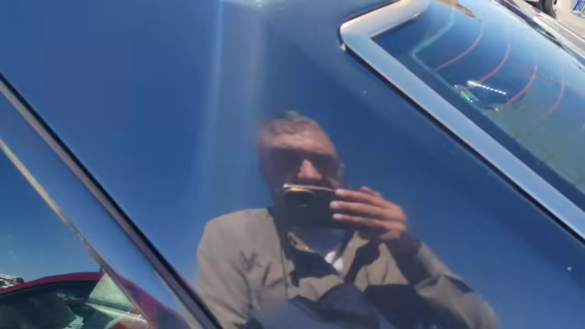 Bruno Sacco tarafından tasarlanan W124 serisi, 90'lı yılların lüks