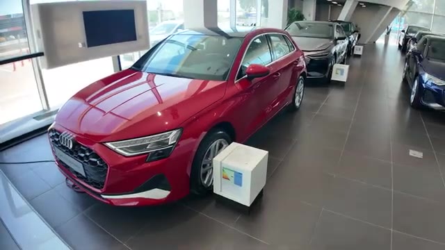 A6 Avant (station wagon) versiyonu ise 2025 model 2.0 dizel motoruyla
