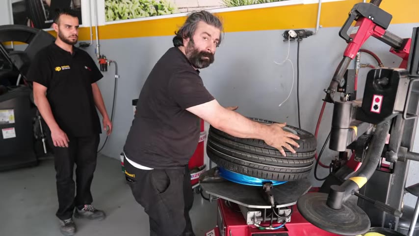 Jantlar boyandıktan sonra çift aşamalı fırınlama sürecine girdi