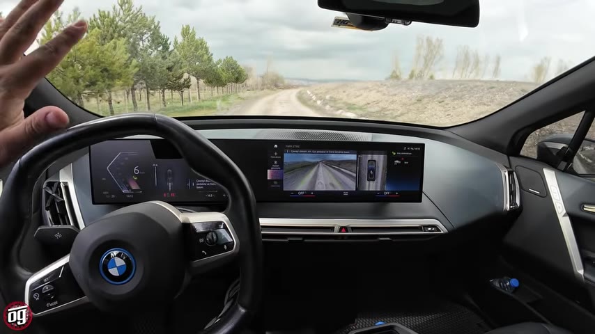 BMW iX40: Elektrikli Otomobiller Hakkındaki Algılar ve 5 Yıllık Performans Değerlendirmesi