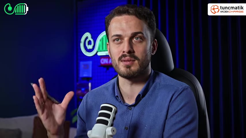 Bu devasa kamyon, iki adet 800 kW'lık motoruyla 3.300 beygir güce