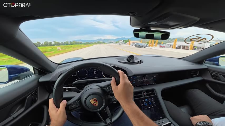 Continental Lastikleri Selçuk Havalimanı Pistinde Elektrikli Araçlarla Test Edildi