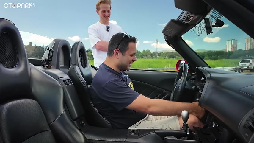 Honda S2000 AP1: 9.000 Devir Çeviren Safkan Roadster'ın Pist Performansı