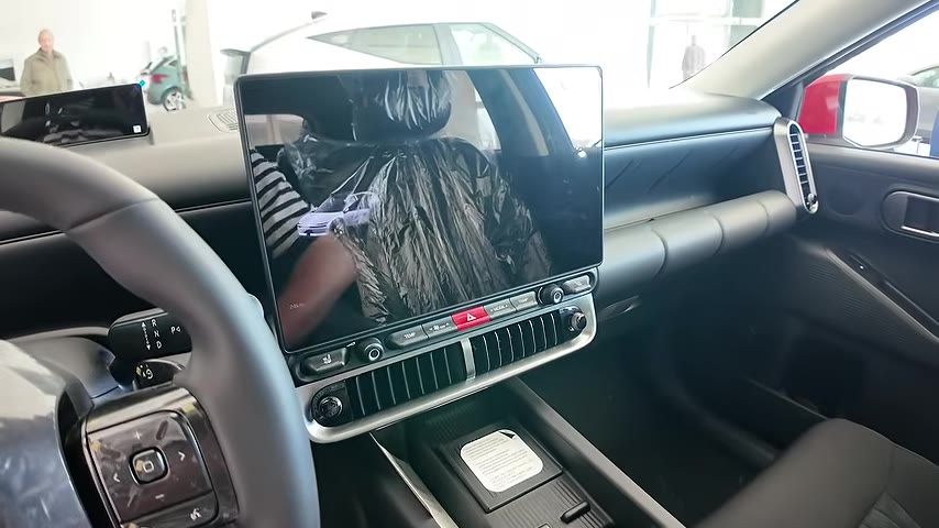 Hyundai'nin yeni elektrikli modeli IONIQ 3, iki farklı batarya