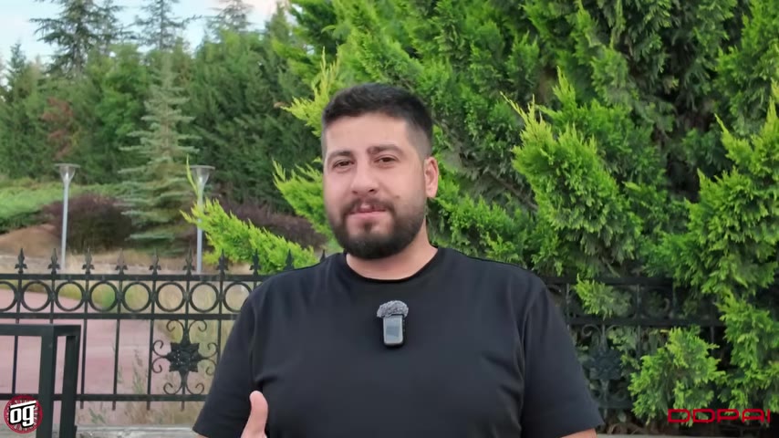 Aracın satın alınma sürecinde eşinin işe gidiş gelişi için duyulan ihtiyaç önemli bir etken oldu. Daha önce elektrikli Corsa ve C4X modellerini de