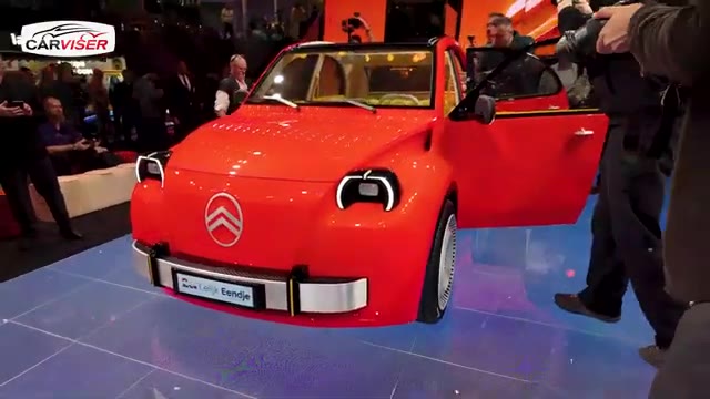Fiat standında öne çıkan modeller arasında iki farklı versiyonuyla