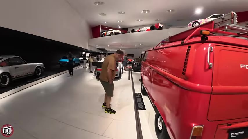 Porsche'nin sadece spor otomobillerle sınırlı kalmadığını gösteren