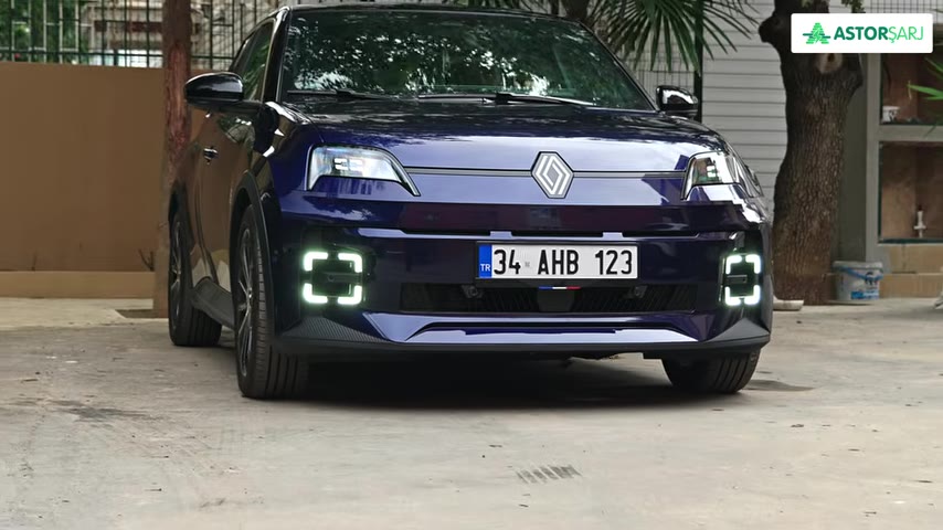 Model, 110 kW (150 bg) gücünde bir elektrik motoruyla geliyor ve