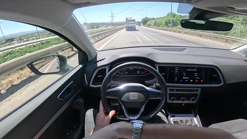 Bagaj kapasitesi her iki pakette de 510 litre olarak belirtiliyor ve
