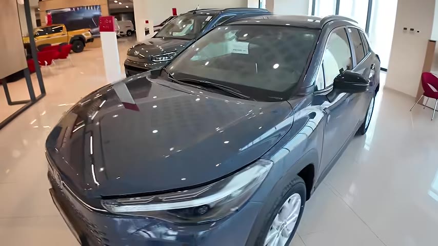 Toyota C-HR Hybrid GR Sport e-CVT, 140 beygir gücünde 1.8 litrelik