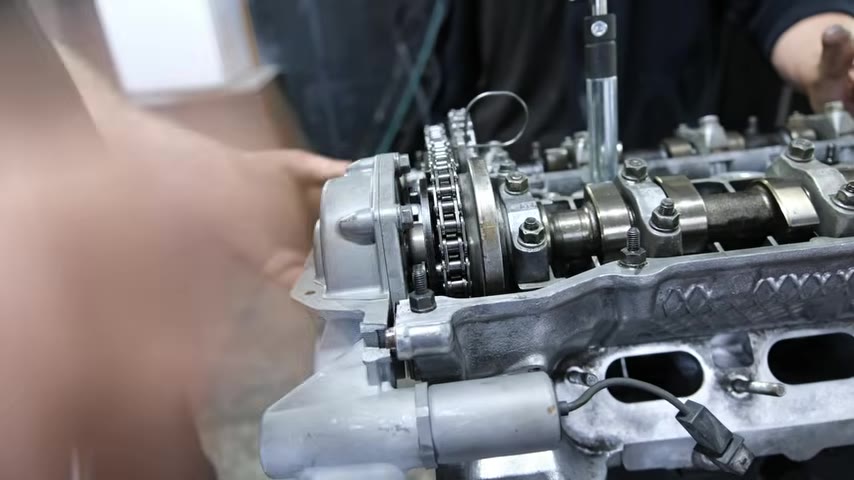 BMW M50 Stroker Motoru Toplandı: Manuel Şanzıman Dönüşümüyle 525i Yeniden Hayata Döndü