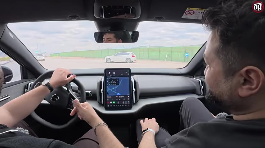 Volvo EX30 Türkiye'de: Kompakt Elektrikli Crossover'ın Detaylı İncelemesi