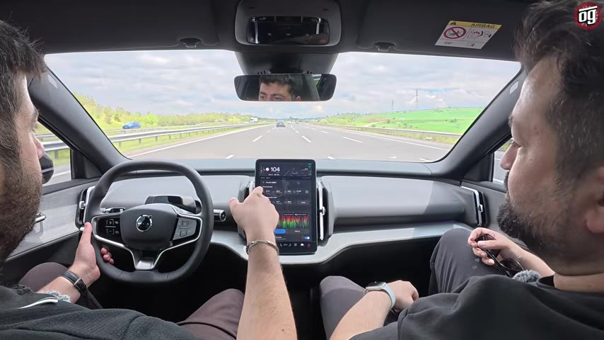 Volvo EX30 Türkiye'de: Kompakt Elektrikli Crossover'ın Detaylı İncelemesi