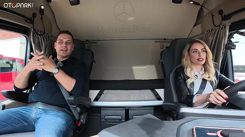 Aerodinamik geliştirmeler ve MirrorCam'in birleşimiyle Actros 3251